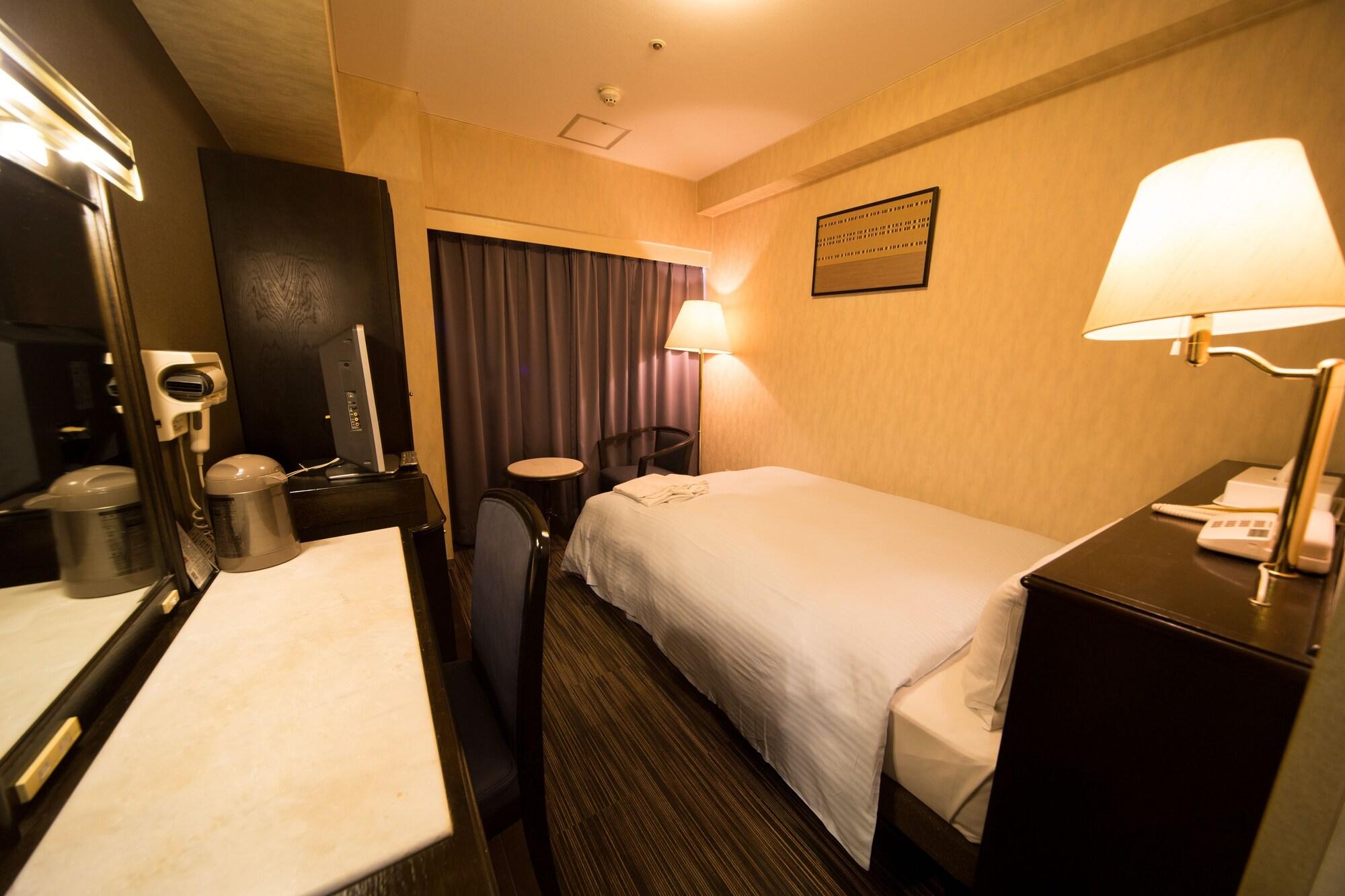 Hotel Claiton Esaka Суйта Екстер'єр фото