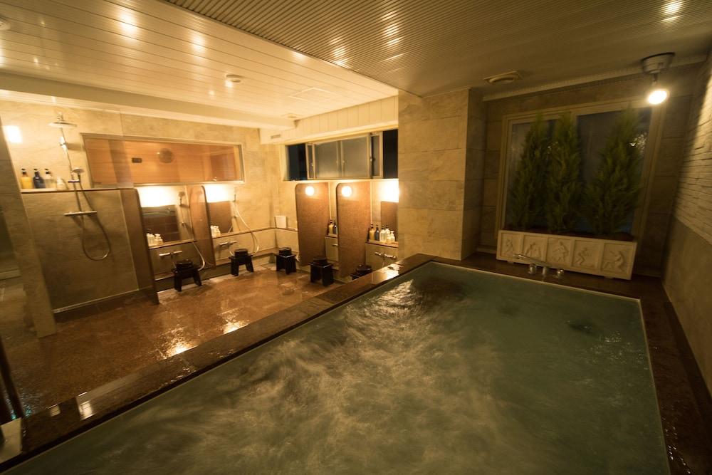 Hotel Claiton Esaka Суйта Екстер'єр фото