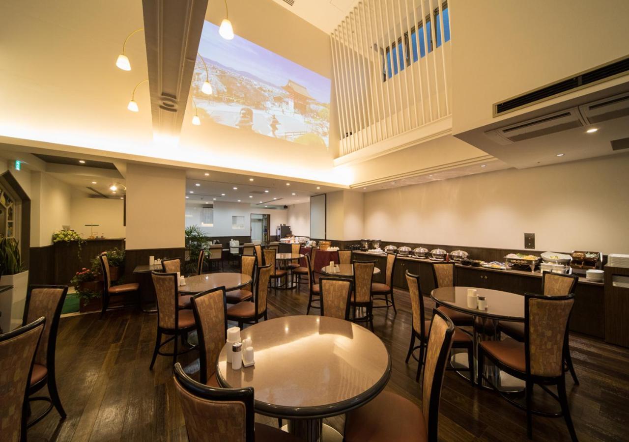 Hotel Claiton Esaka Суйта Екстер'єр фото